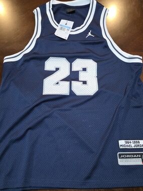 NWT Nike Air Jordan Essentials Summer Jersey Navy Blue White & Grey Men’s Sz M